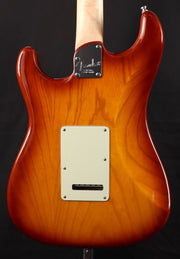 Fender American Elite Stratocaster - Excellent