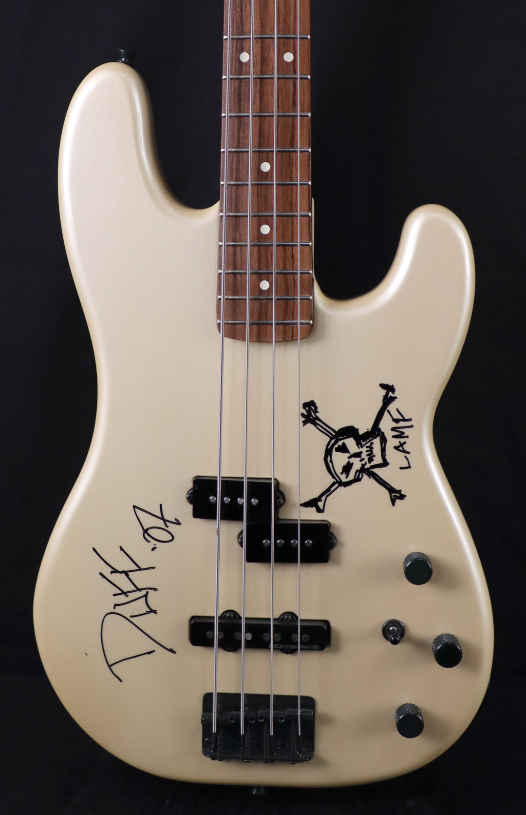 Fender Duff Mckagan Signature Precision Bass – Jimmy Wallace Guitars