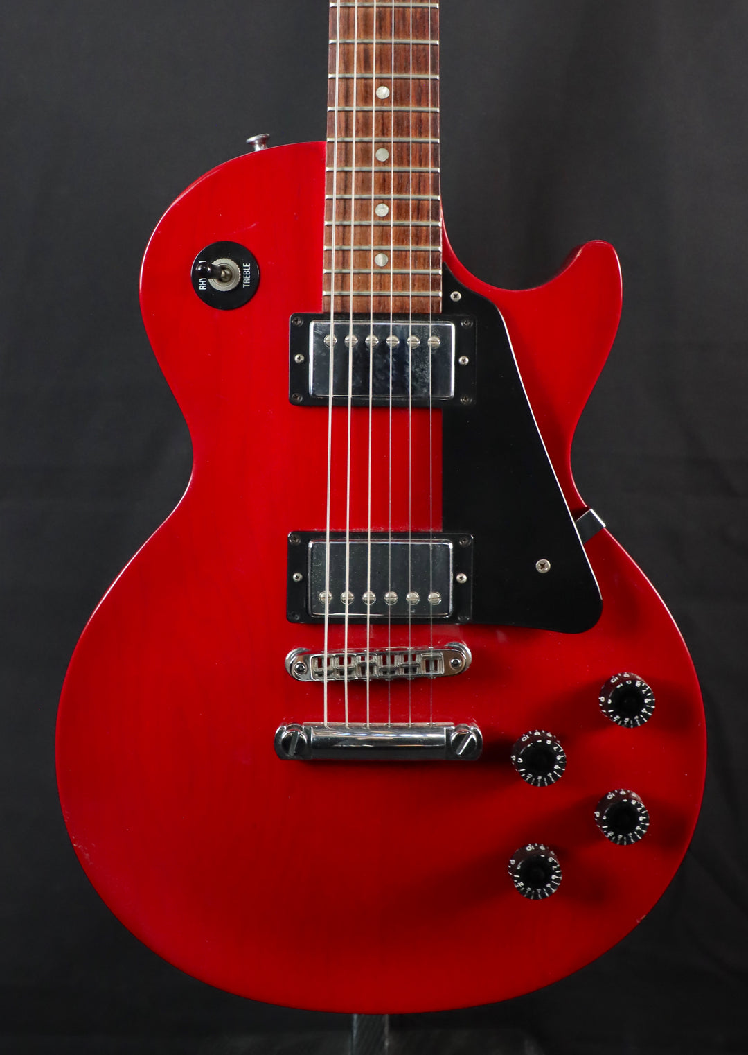 BodyFront_ca104aeb-71ca-4fa0-