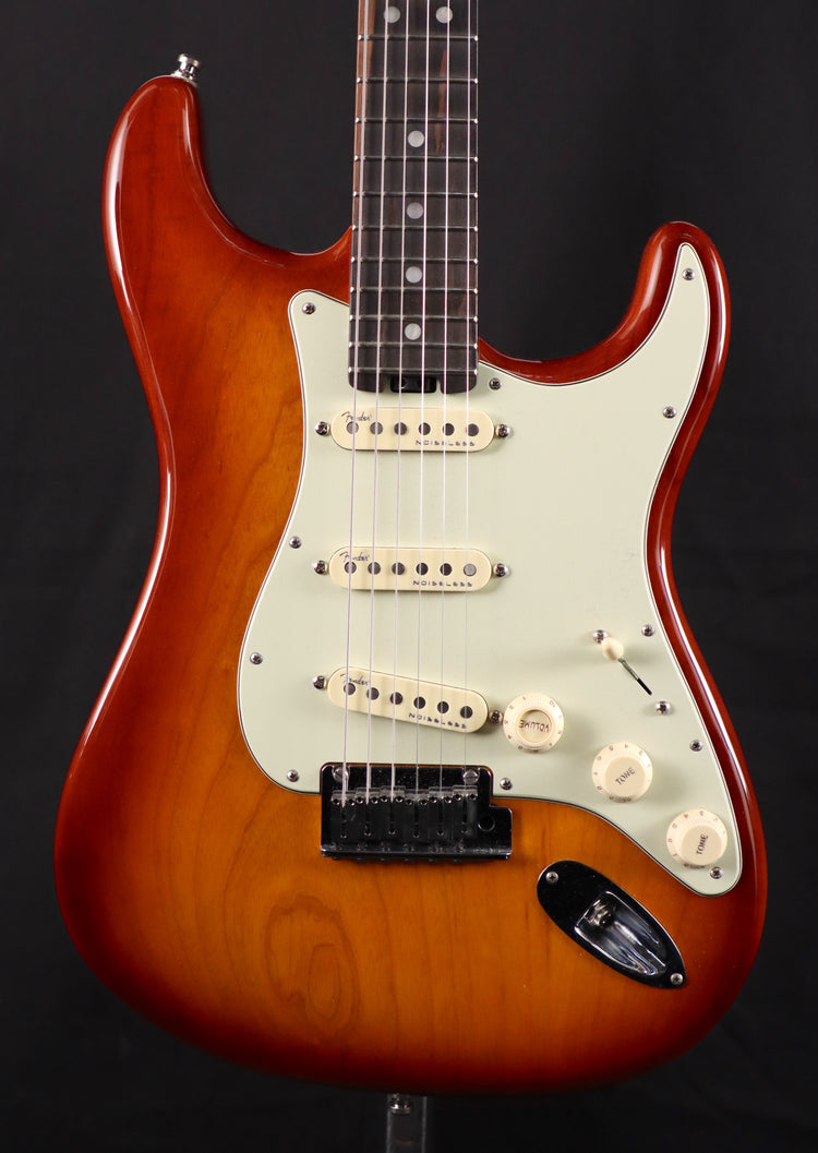 ギター Fender USA American Elite stratocaster Fender American Elite Stratocaster - Olympic Pearl with
