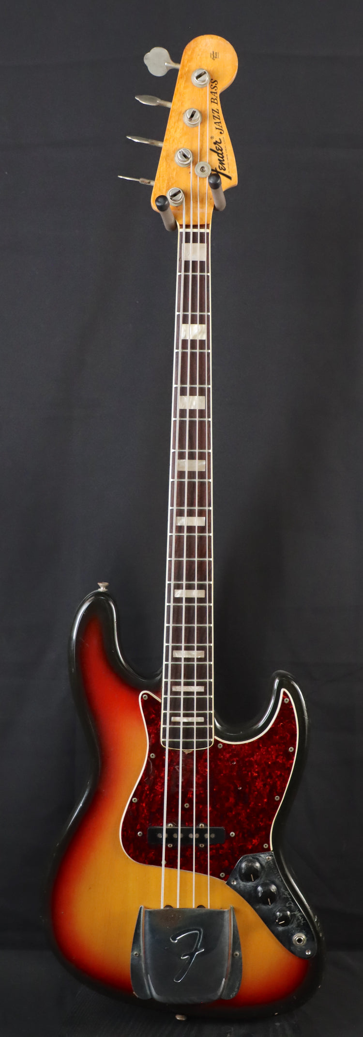 Fender Jazz Bass 72年モデル Front_594efcb1-c7ba-4f2a-bec0-