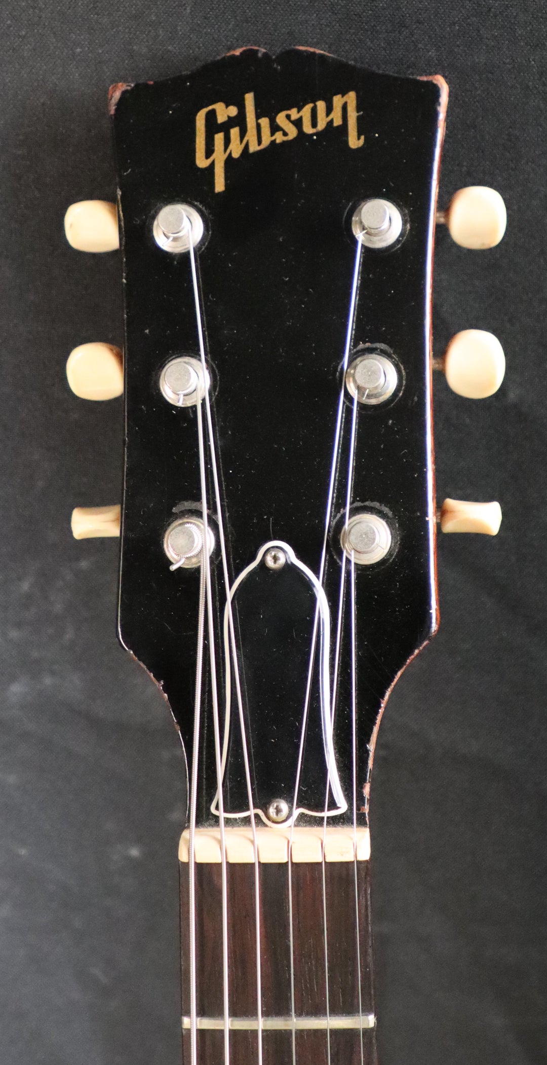 ギター Gibson GaryMooreSignatureLesPaulStandard James Hetfield's 1969 Gibson SG Standard – Ground Guitar