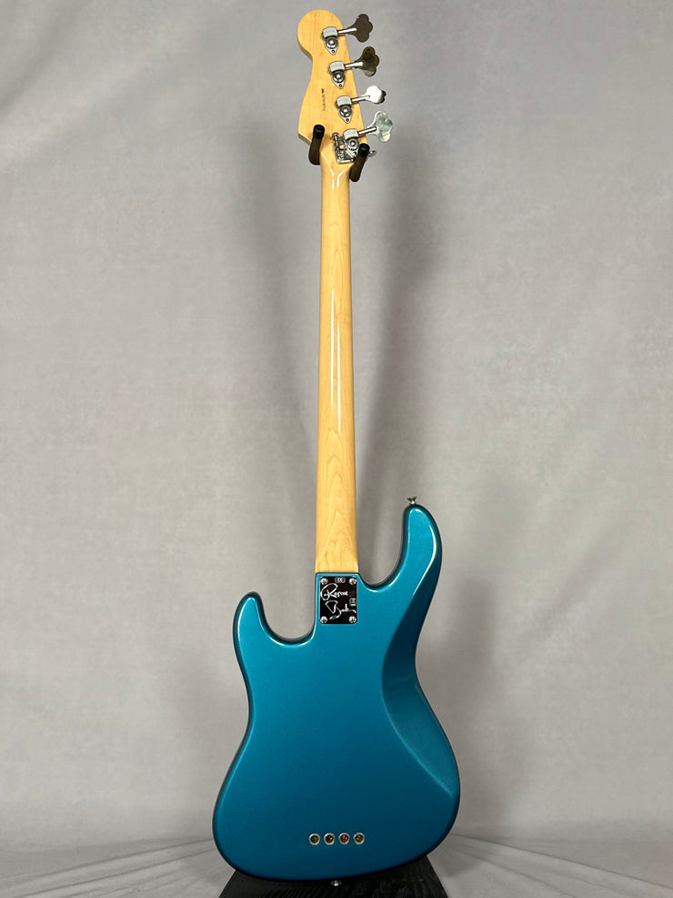 2007 Fender Roscoe Beck Bass