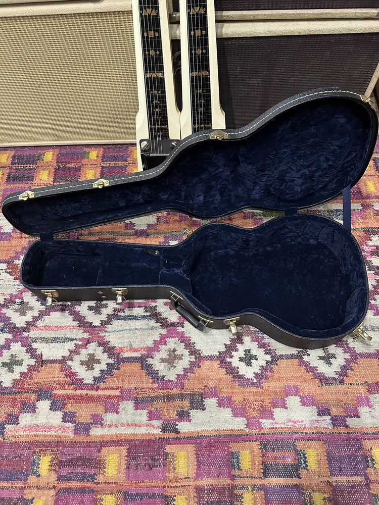 Larrivee PV-09 – Jimmy Wallace Guitars