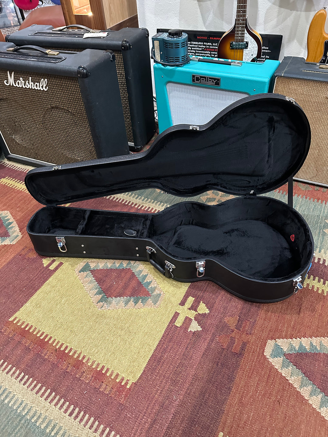 1969 Gibson Jubilee – Jimmy Wallace Guitars
