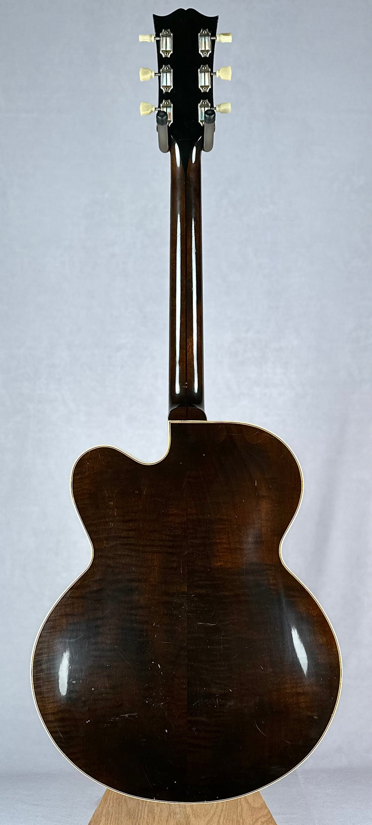 1952 Gibson L7 C – Jimmy Wallace Guitars