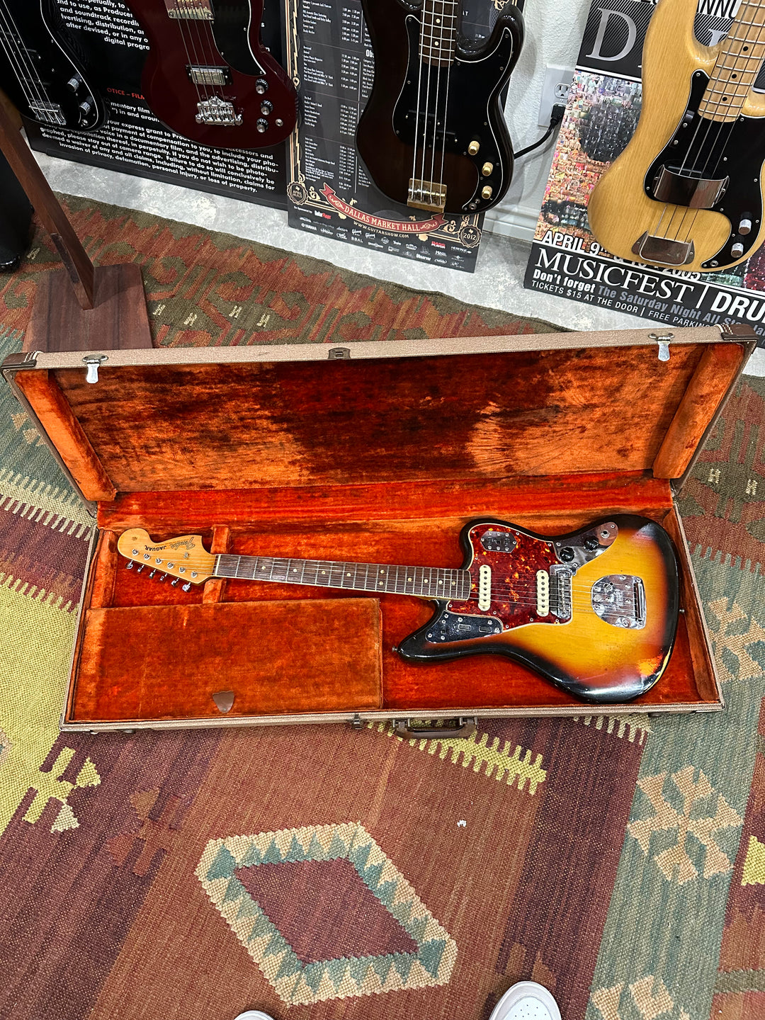 1966 Fender Jaguar – No.Tom Guitars