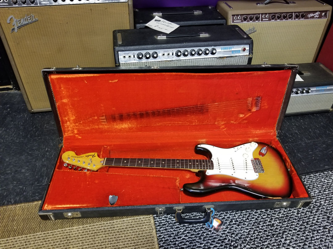 SOLD **** 1972 Fender Stratocaster – Jimmy Wallace Guitars