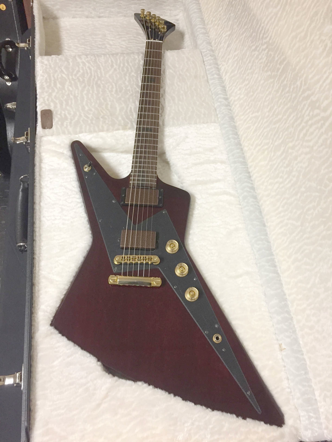 SOLD **** Gibson GOTM Reverse Explorer Dark Cherry #173 – Jimmy