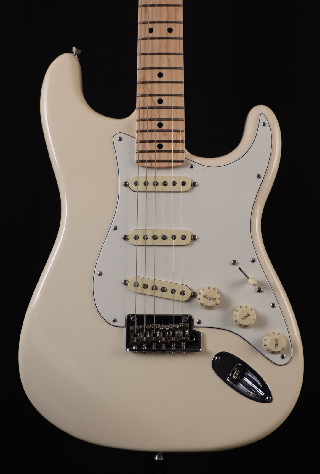 Fender Stratocaster ホワイト FrontBody_941c7b46-5f6c-4720-