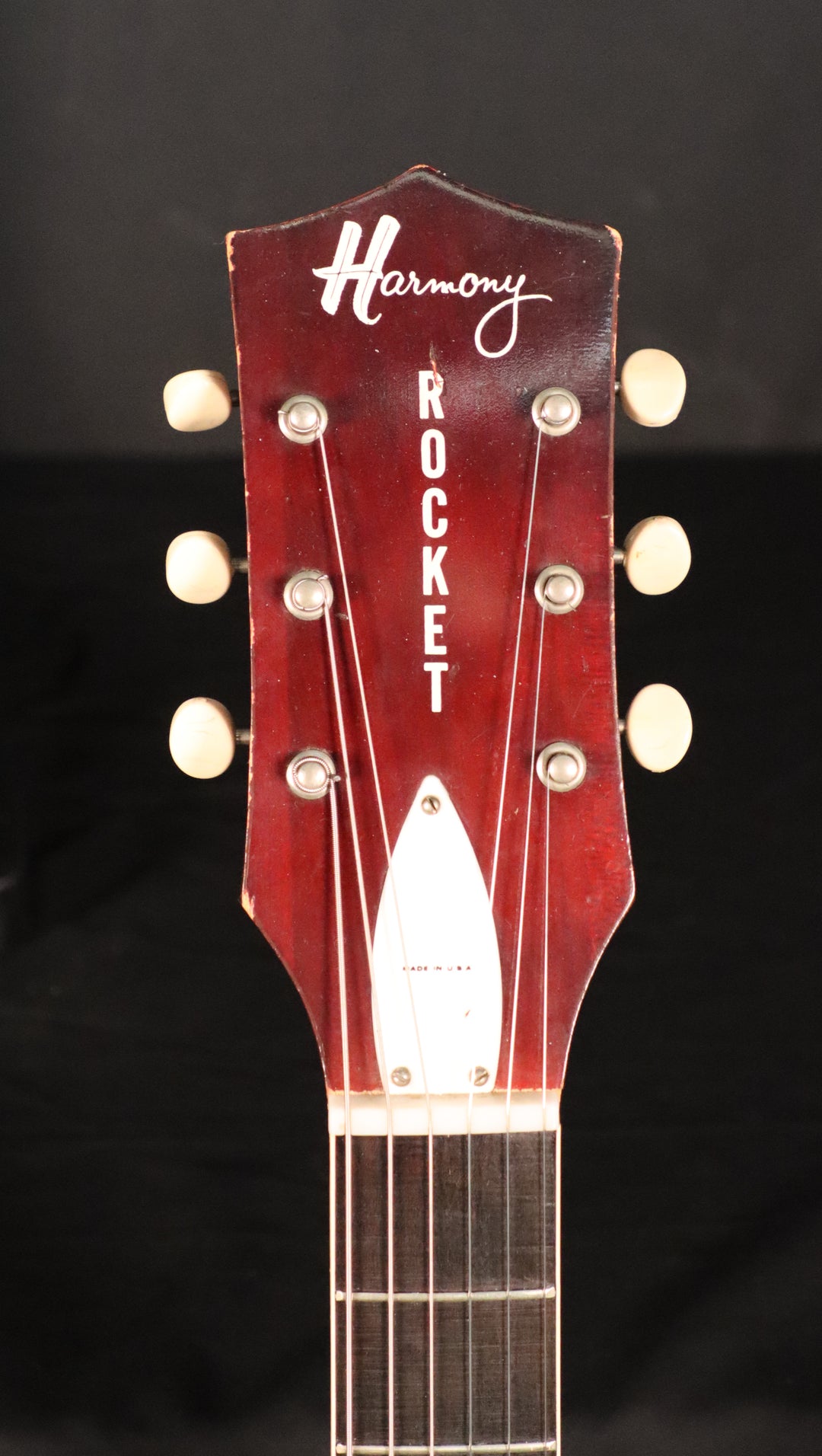 Previously owned Harmony Rocket – Jimmy Wallace Guitars