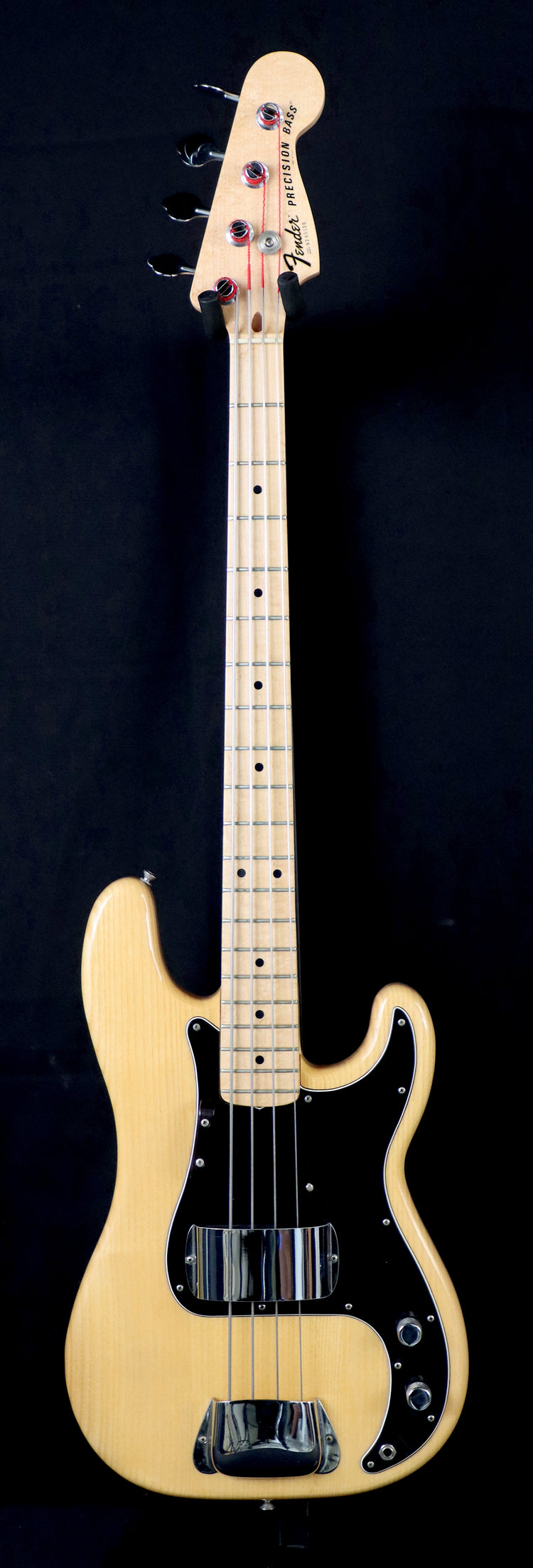 ベース Fender USA Precision Bass 1977 Front_b6d4d80f-9634-42e5-9436-