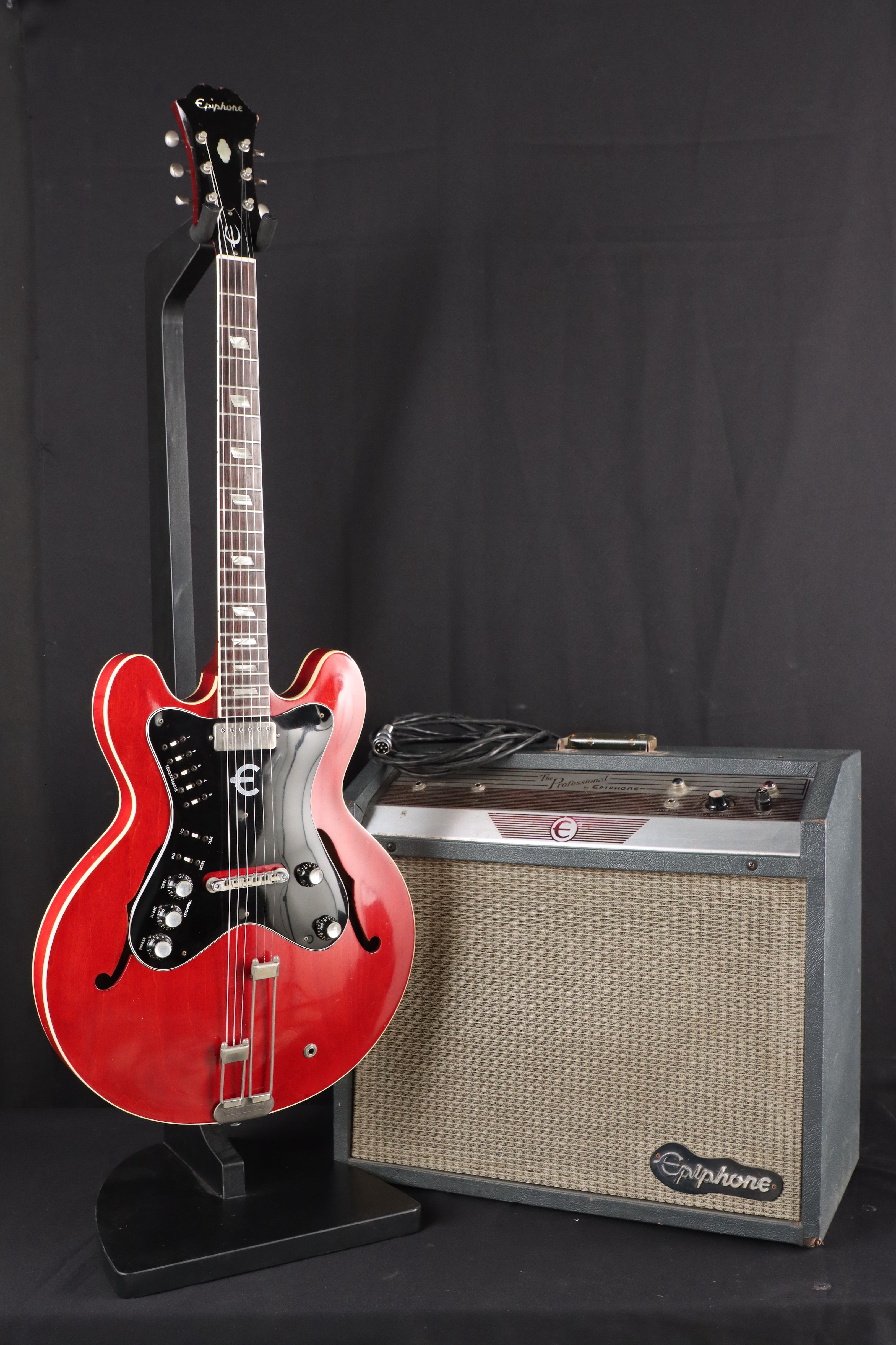 EpiphoneWILDCAT アンテークアイボー ゴールドラメ　ビンデング Epiphone – Jimmy Wallace Guitars
