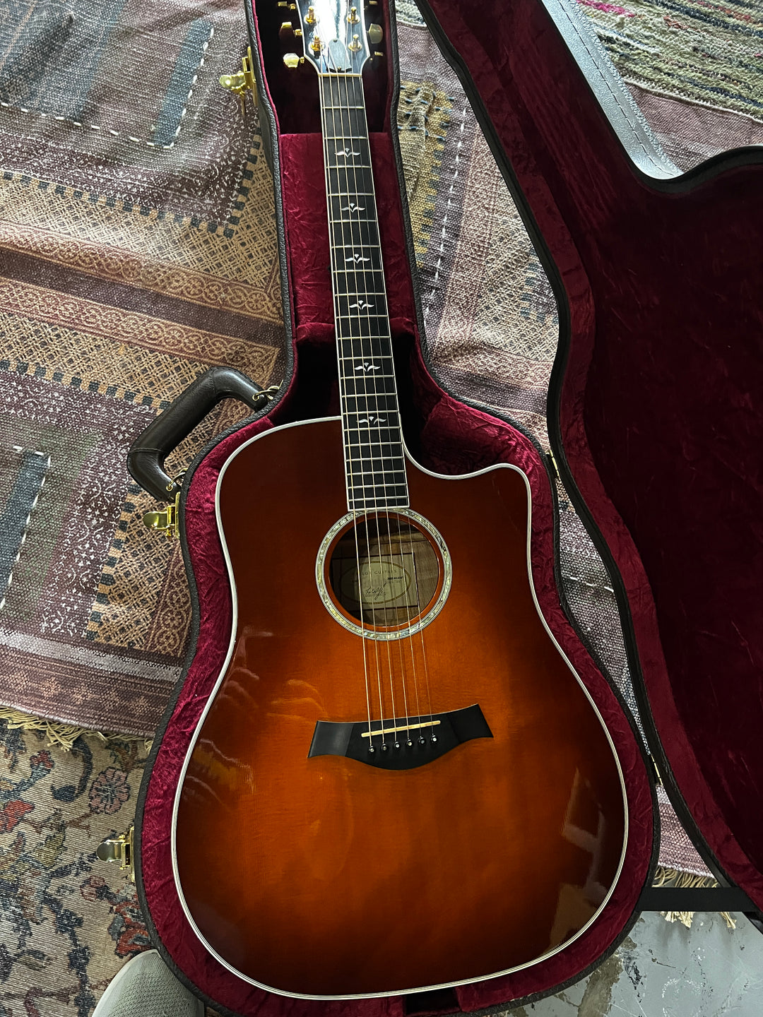 Taylor 610ce – Jimmy Wallace Guitars