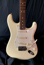 **** SOLD **** Fender Stratocaster - "Jeff Beck" Mint/Like New