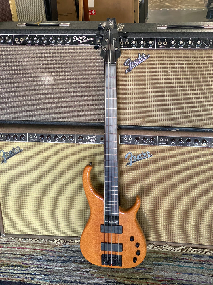 2002 Modulus Quantum 5 – Jimmy Wallace Guitars