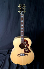 **** SOLD **** 2012 Gibson SJ-200 Natural