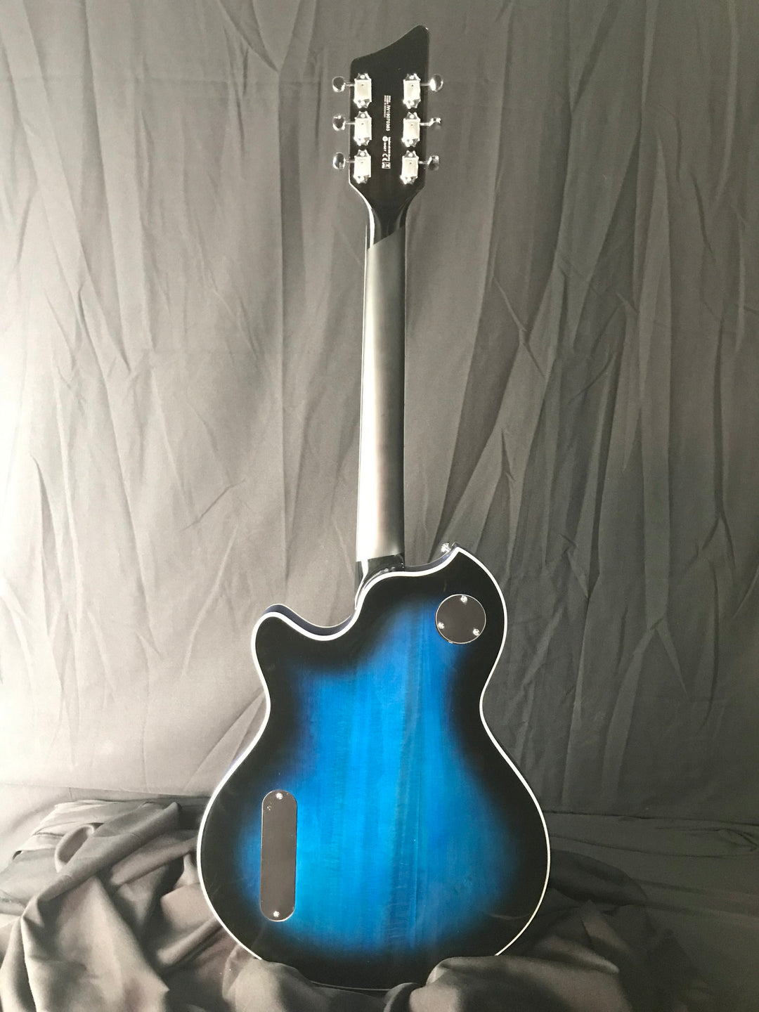 Supro clermont guitar hotsell