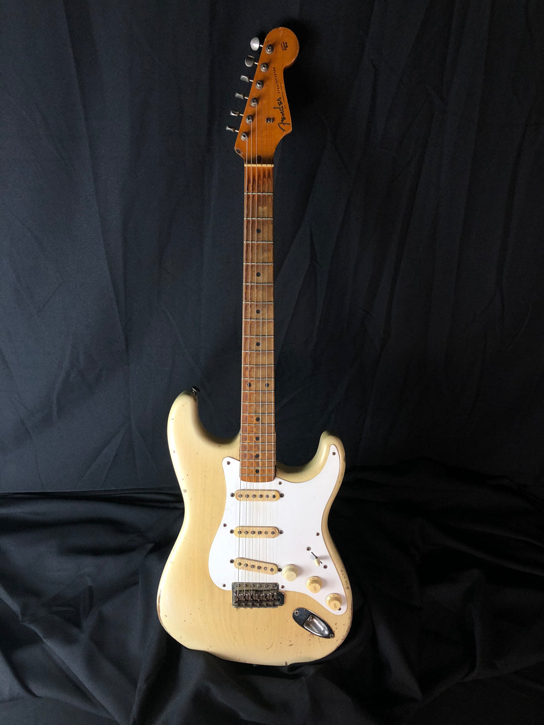 SOLD **** 1957 Fender Stratocaster – Jimmy Wallace Guitars