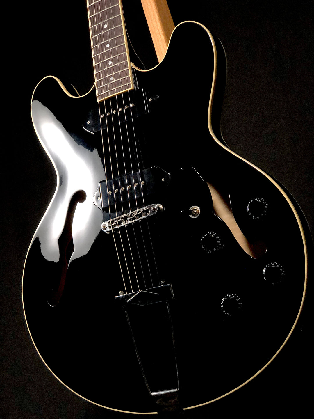 Heritage H530 Thinline in Bold Ebony – Jimmy Wallace Guitars