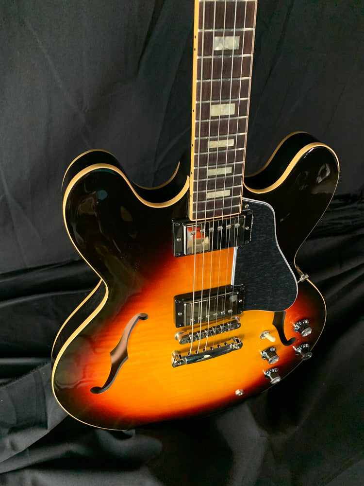 SOLD **** Gibson ES 335 Classic Sunburst – Jimmy Wallace Guitars