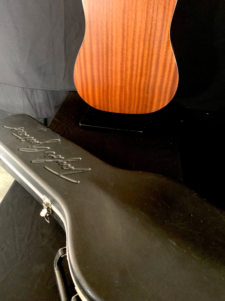 Taylor 310 – Jimmy Wallace Guitars