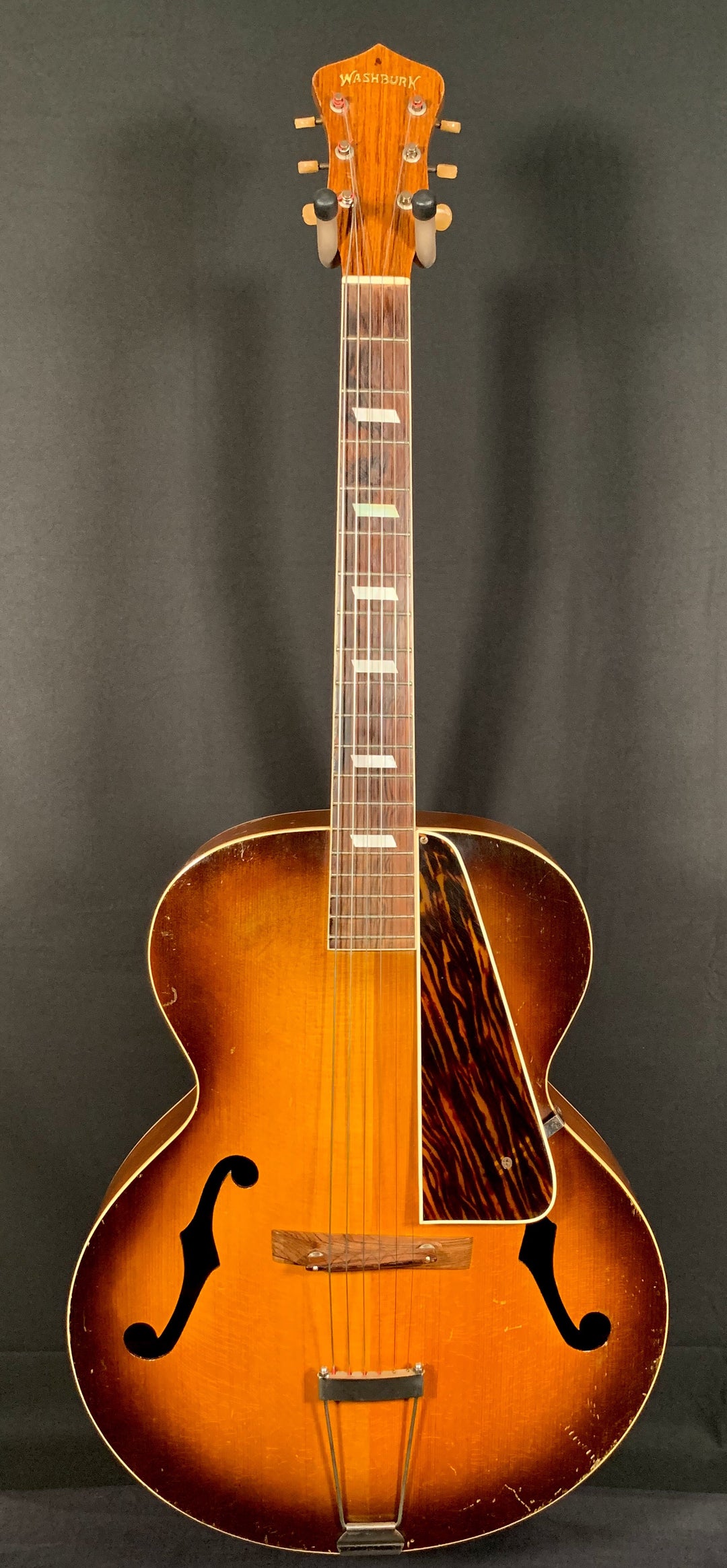 SOLD **** Washburn Made by Gibson model 5243 “Aristocrat” – Jimmy