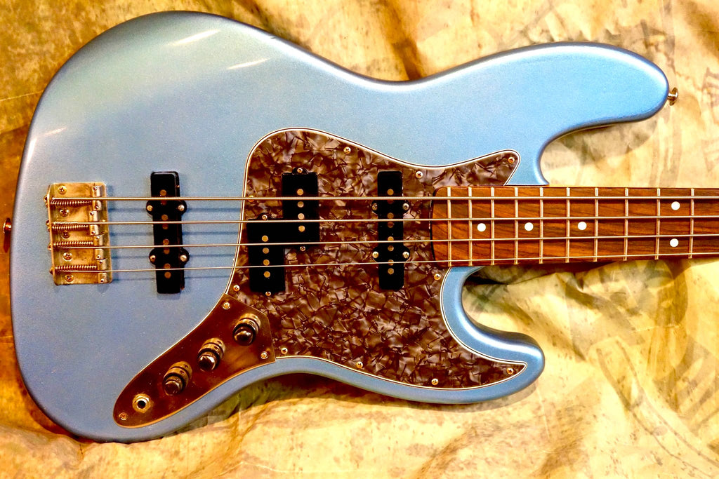 ベース Jimmy Wallace JB5 Jimmy Wallace JP3 Bass in Pelham Blue – Jimmy Wallace Guitars