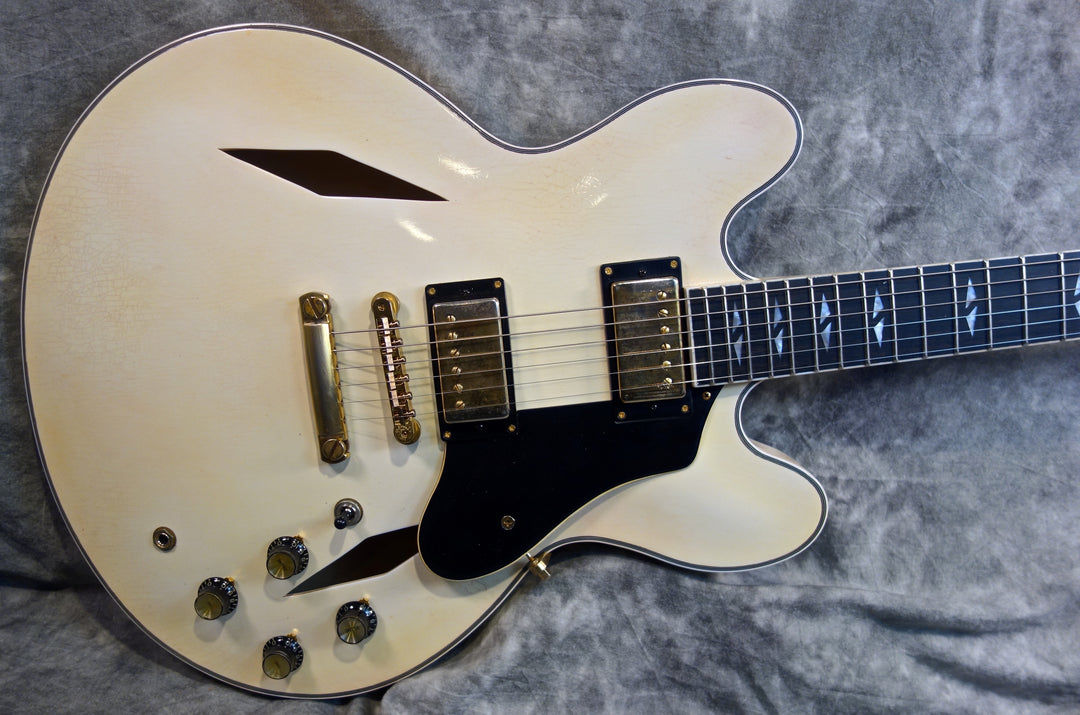 MT – Jimmy Wallace Guitars