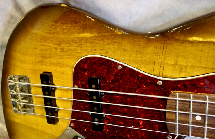 Jimmy Wallace VJ Bass