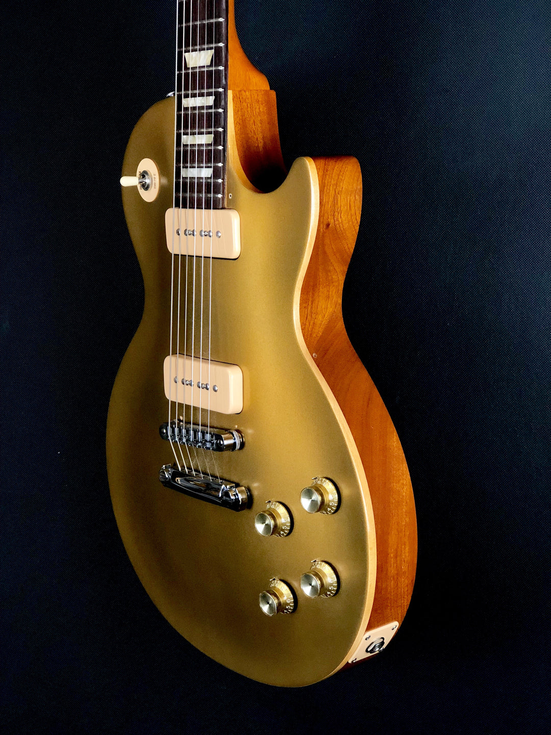 SOLD **** Gibson Les Paul Gold Top – Jimmy Wallace Guitars