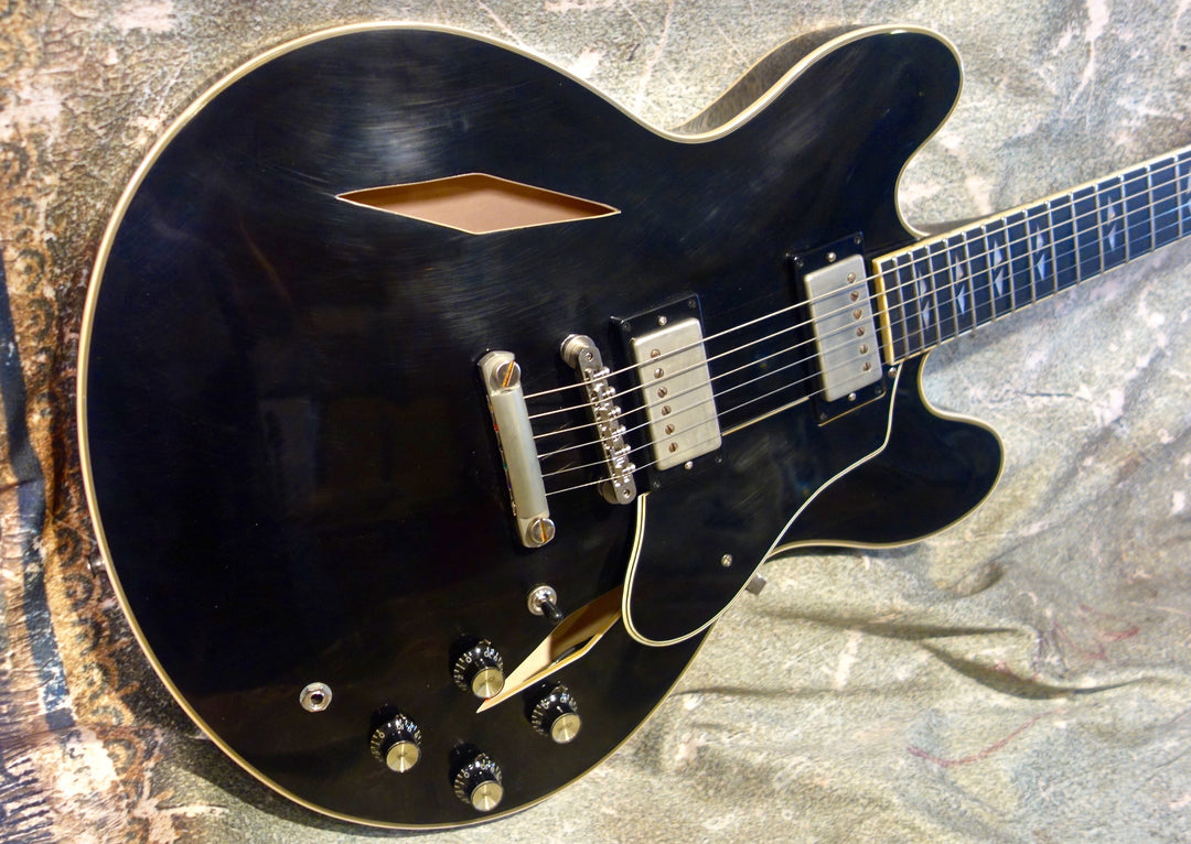 MT – Jimmy Wallace Guitars