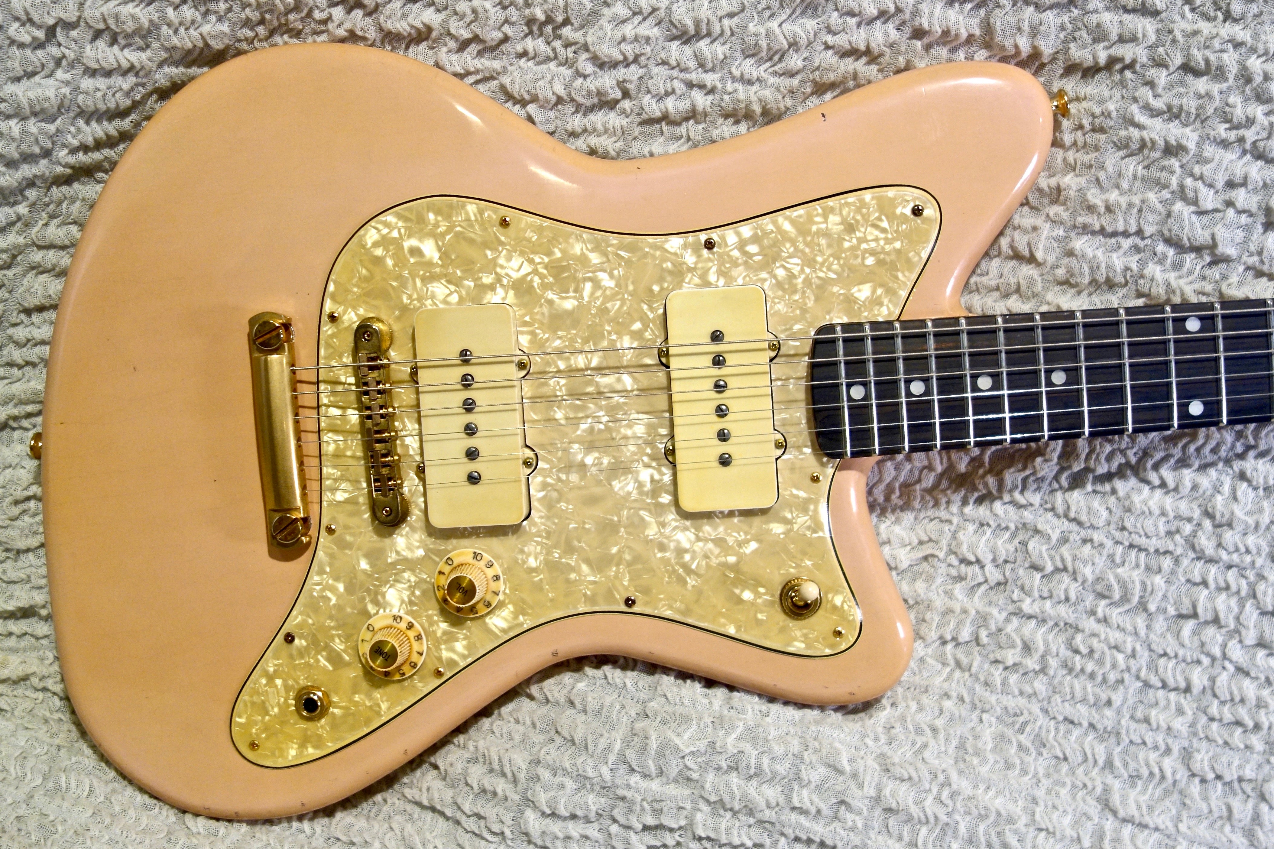 Corral – Jimmy Wallace Guitars